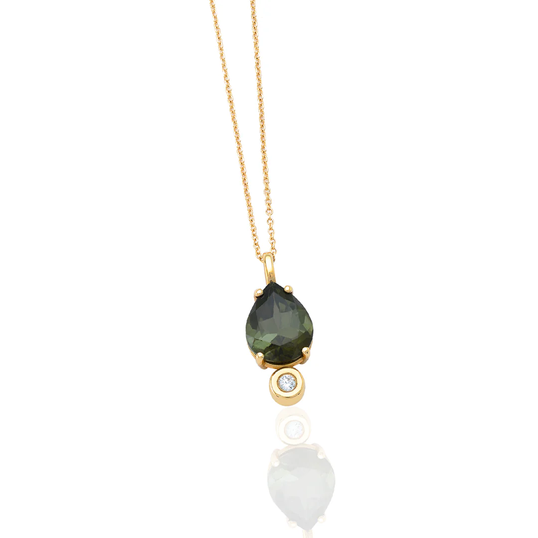 14K Gold Big Pear Shaped Green Tourmaline and Diamond Necklace - Image 2