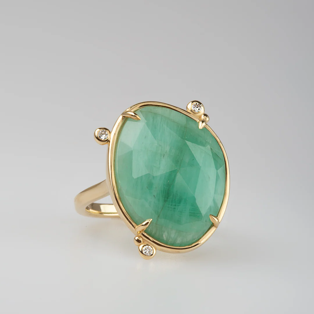14K Gold Emerald Ring with 3 Diamonds - Image 2