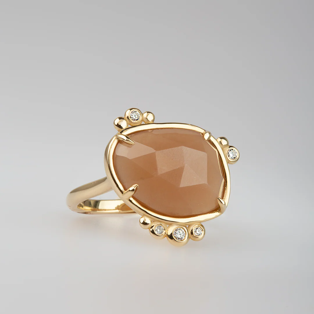 14K Gold Irregular Moonstone Ring with 5 Diamonds - Image 2