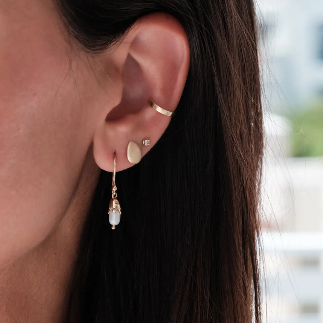 14K Gold Minimal Pearl Drop Earrings - Image 2