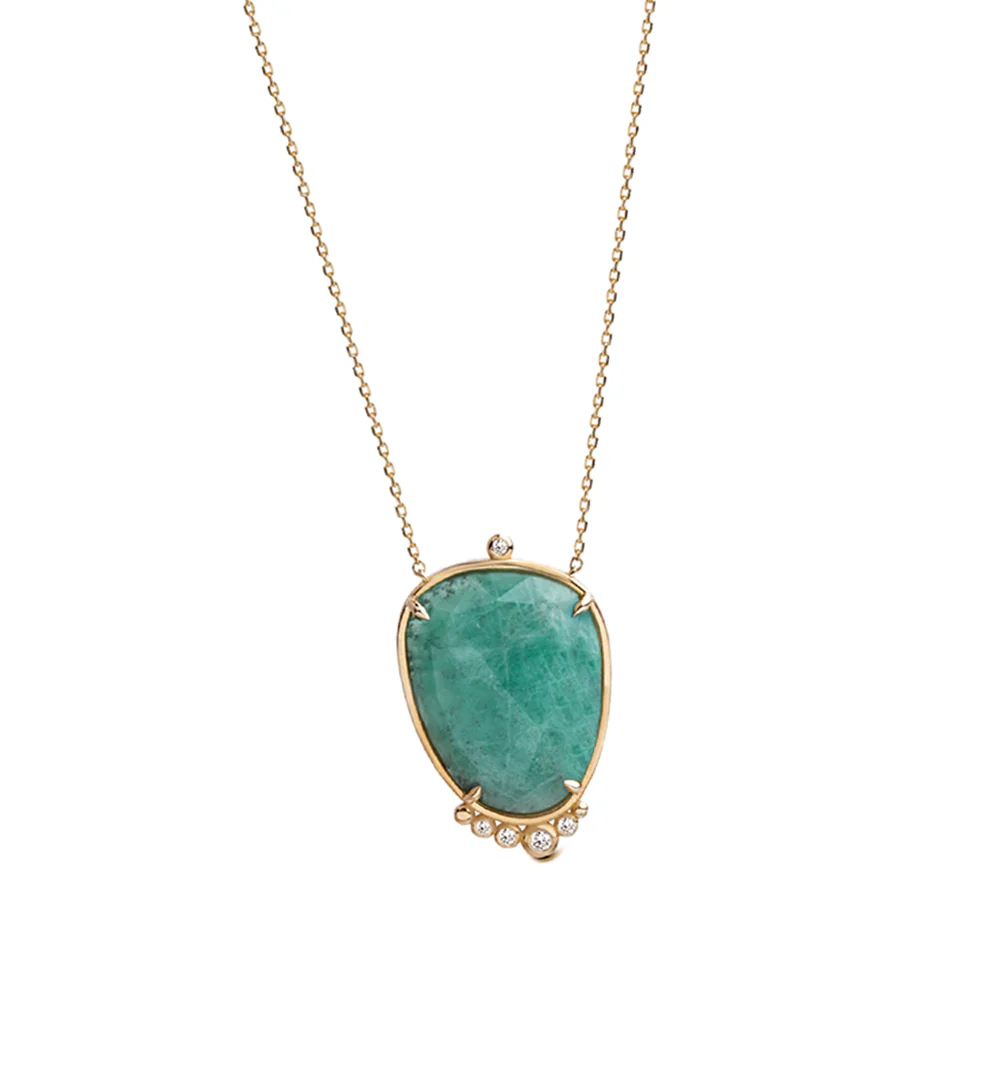 14K Gold Oval Emerald Necklace  with 5 diamonds - Image 2