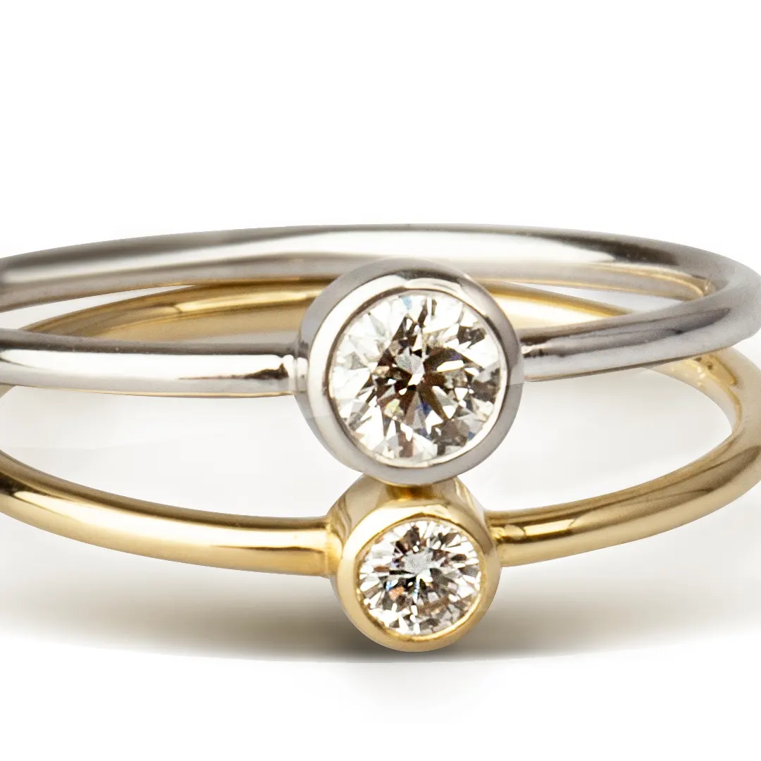 14K Gold Round Diamond Ring, Minimal Style - Image 4