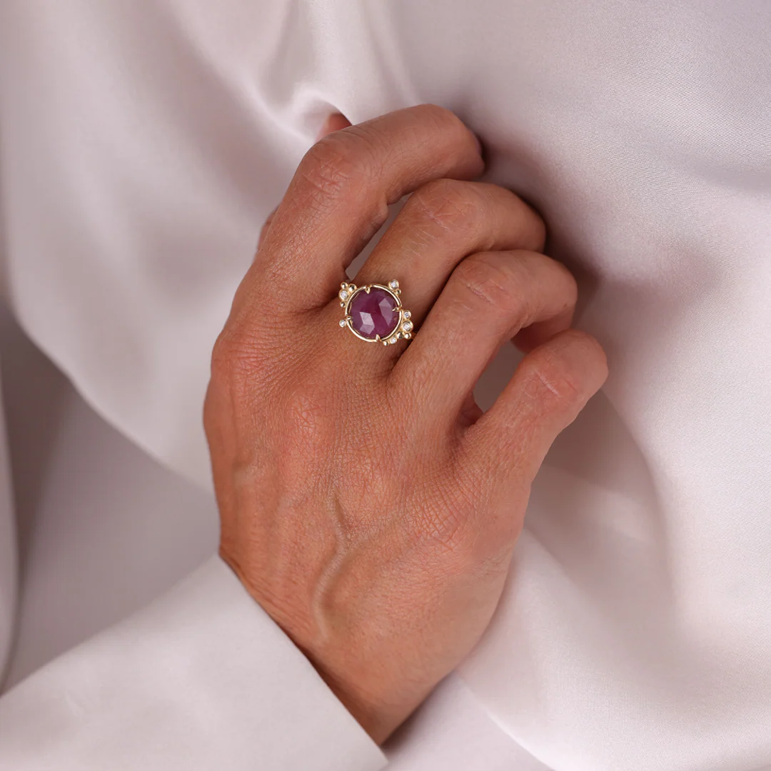 14K Gold Round Rose cut Ruby Ring with 6 Diamonds - Image 4