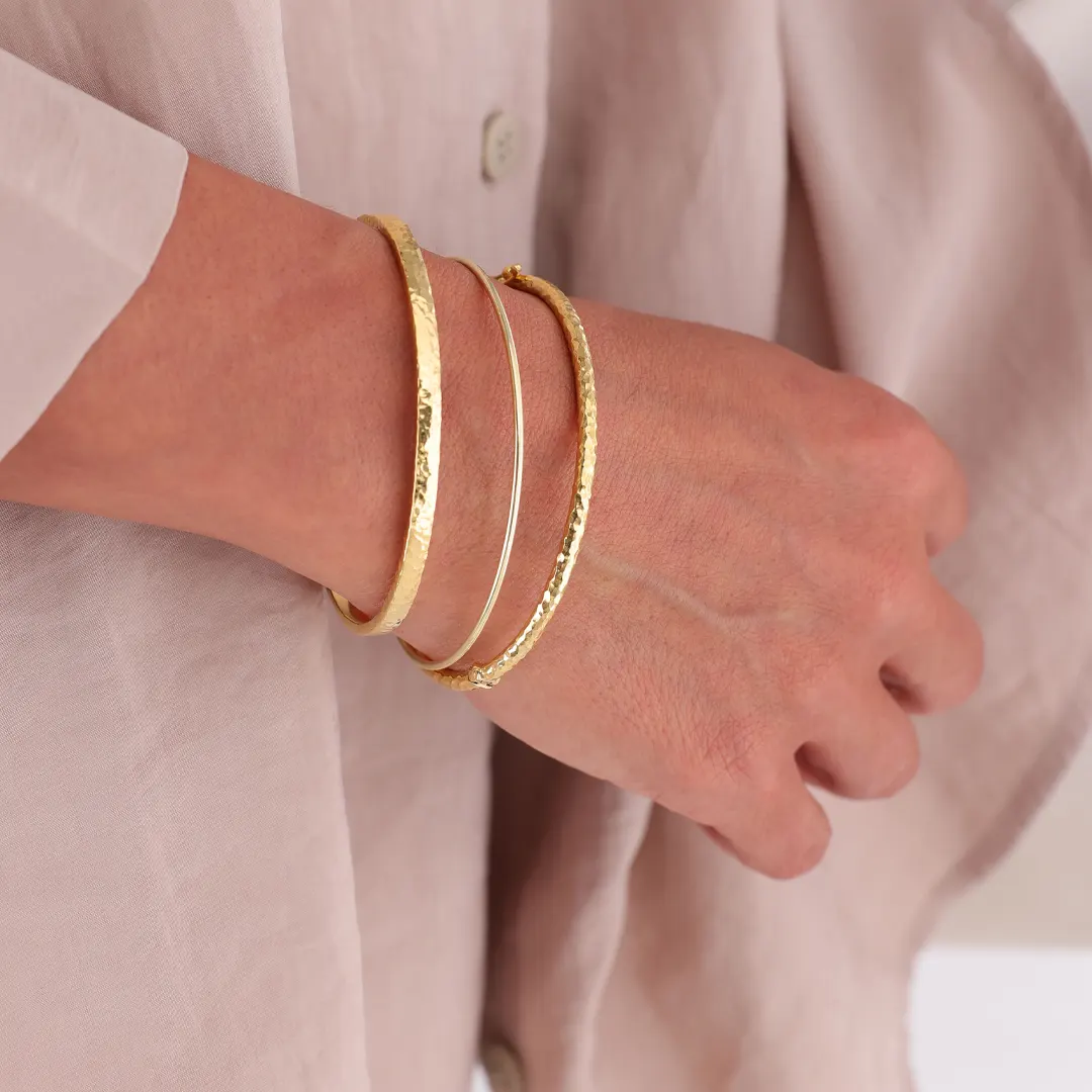 14K gold Tube Hammered Bracelet - Image 5