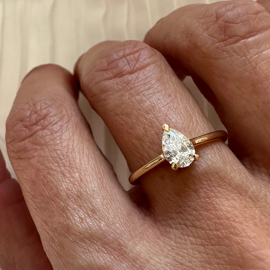 18Κ Yellow Gold Pear LAB Diamond Ring - Image 6
