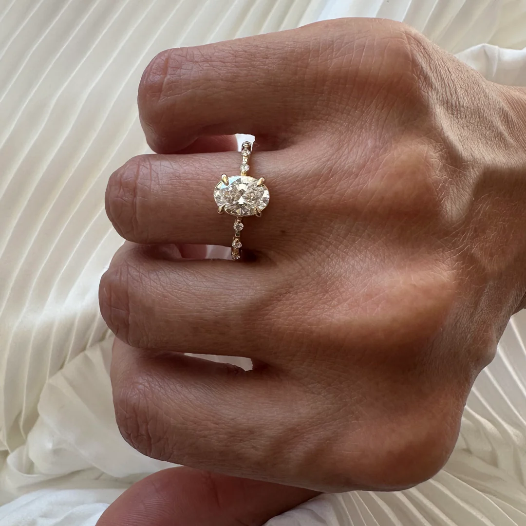 18K Yellow Gold Oval LAB Diamond Ring with 3 small Diamonds on each side - Image 6