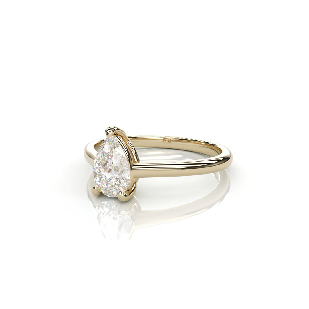 18K Yellow Gold Pear Natural Diamond Ring - Image 2