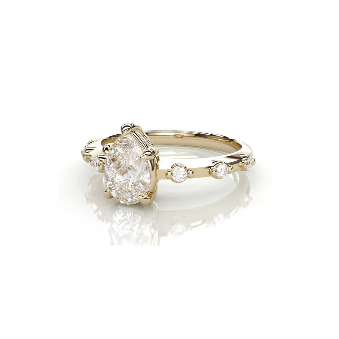 18K Yellow Gold Pear Natural Diamond Ring - Image 2