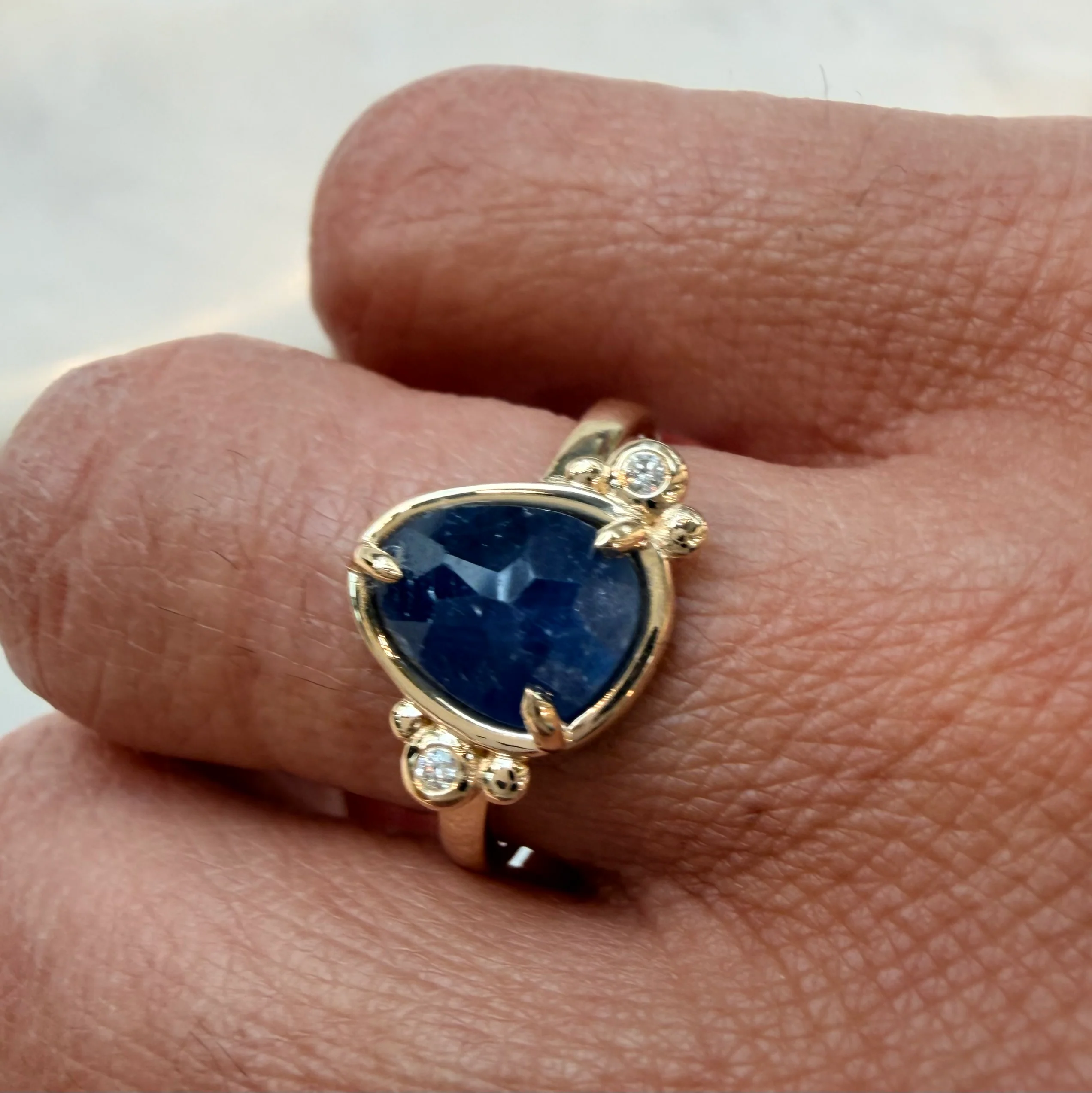 Midnight Vow β 14K Gold Ring with Sapphire & Diamonds - Image 3