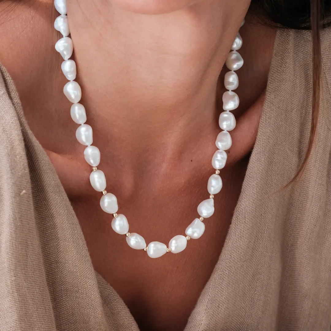 Rope Baroque Pearl Necklace with 14K Gold dot details and closure - Image 2